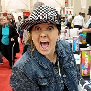 Meet your Posher, Whitney